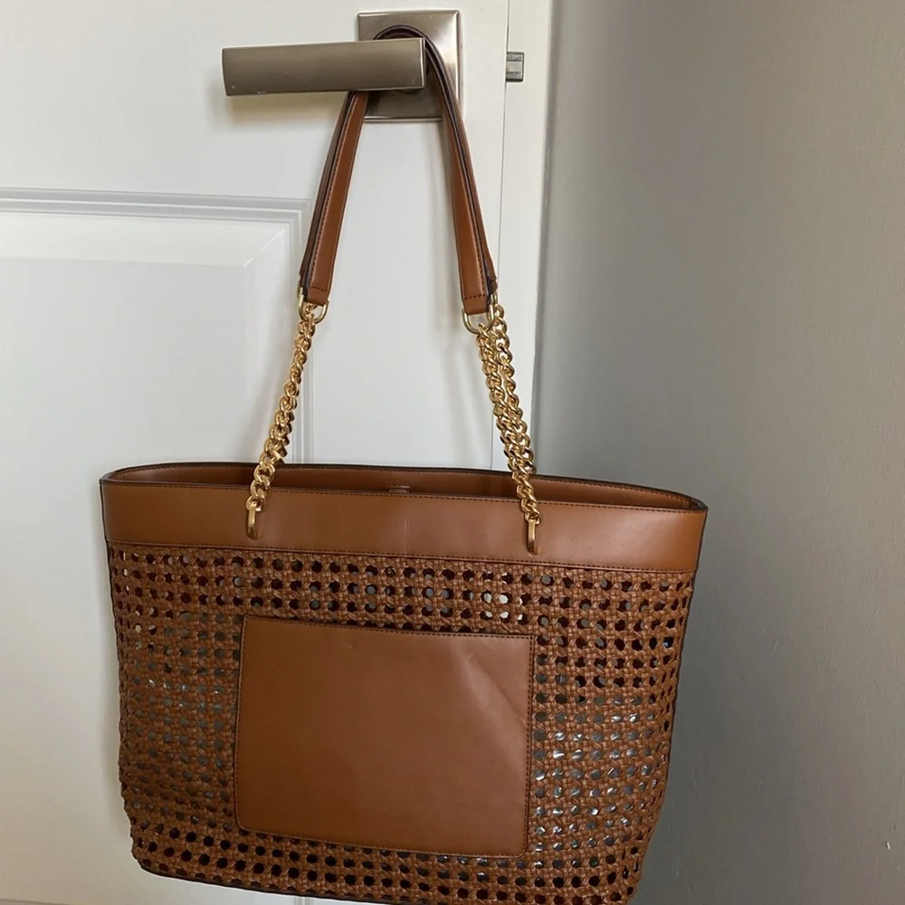 MICHAEL Michael Kors large woven Kinsley Tote NEW